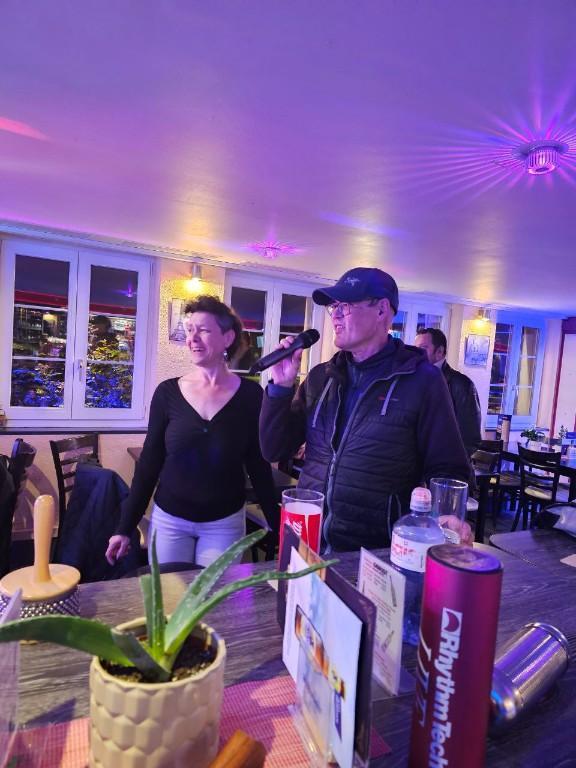 SAM BAM – zweistimmiger Gesang für Bandprojekt mit Ambition in Wetzikon - Bild 1