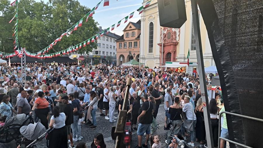Buchen italienische band für Hochzeit Silvestergala Geburtstage! in Aesch - Bild 10
