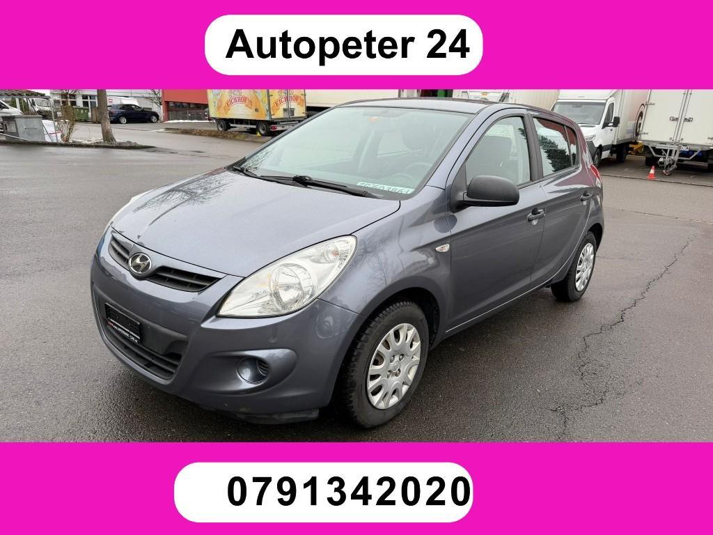 HYUNDAI i20 1.2 Comfort in der Schweiz - Bild 1