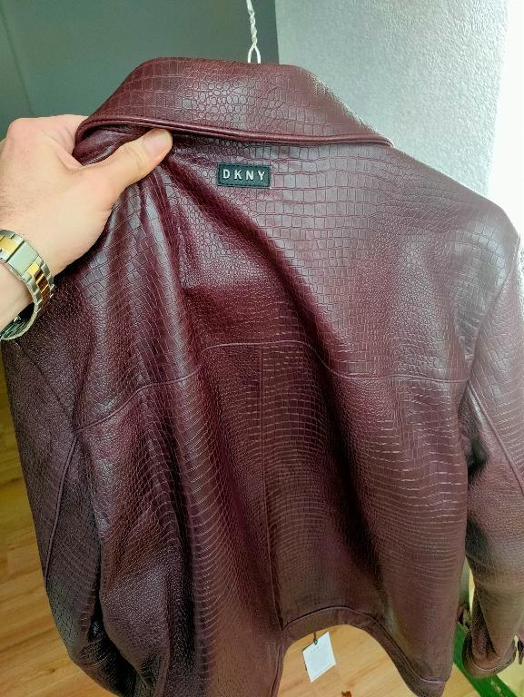 DKNY Jacke NEU mit US-Preisschild, ungetragen in Aesch - Bild 2