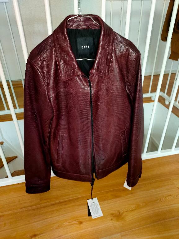 DKNY Jacke NEU mit US-Preisschild, ungetragen in Aesch - Bild 6