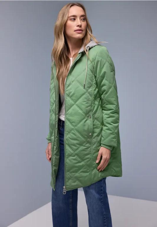 Jacke mit abnehmbarer Kapuze in Winterthur - Bild 1