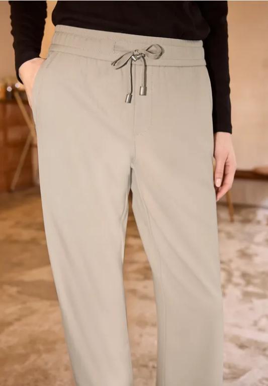 Straight Leg Hose in Urdorf - Bild 1