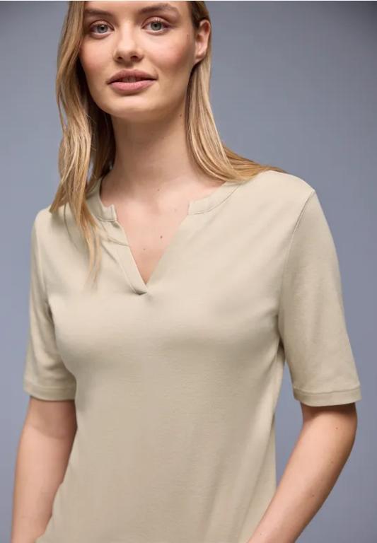Basic Shirt in Willisau - Bild 1