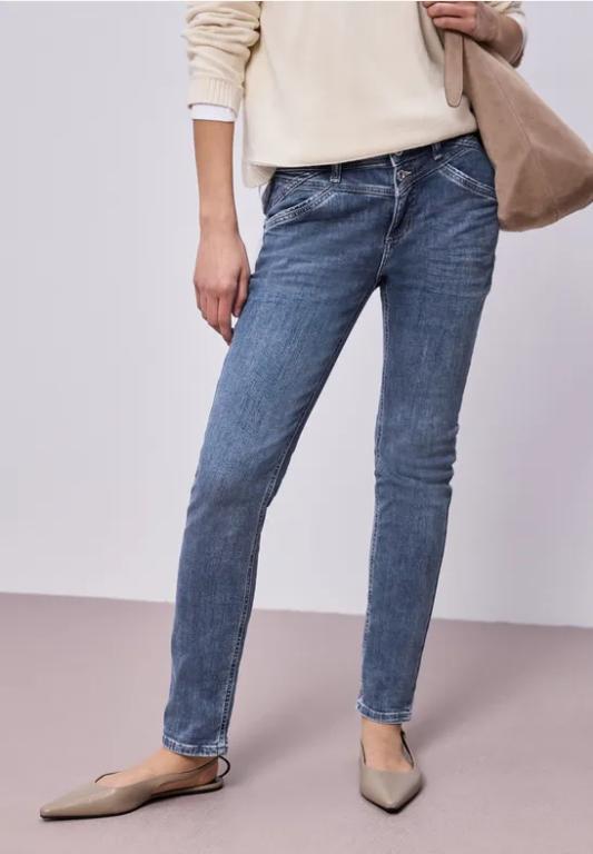 Slim Leg Jeans in Thun - Bild 1