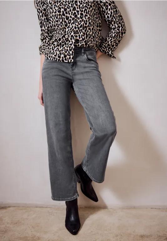 Wide Leg Jeans in Luzern - Bild 1