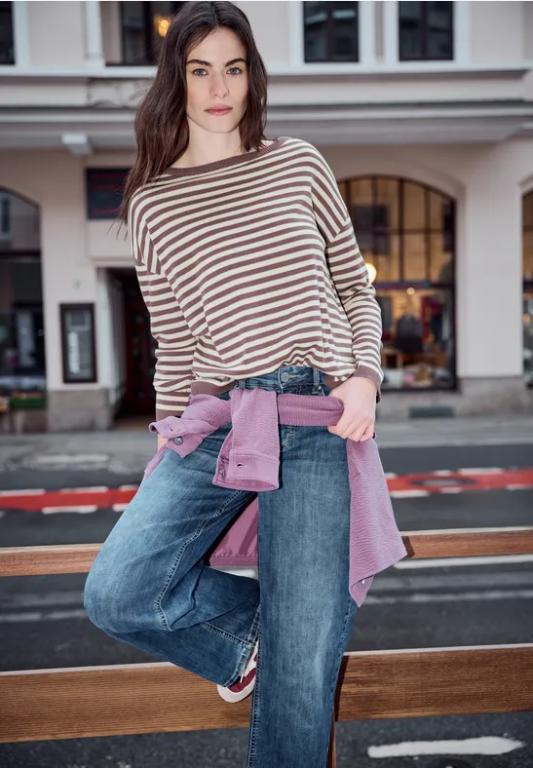 Gestreifter Pullover in Dulliken - Bild 1