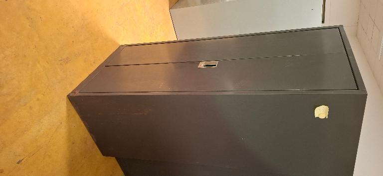 Lista Metallschrank mit Flugrost 80x65x183cm in Brugg - Bild 4