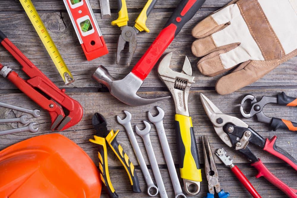 Möbelmontage & kleine Schreiner Arbeiten – kurzfristig verfügbar in Luzern - Bild 1