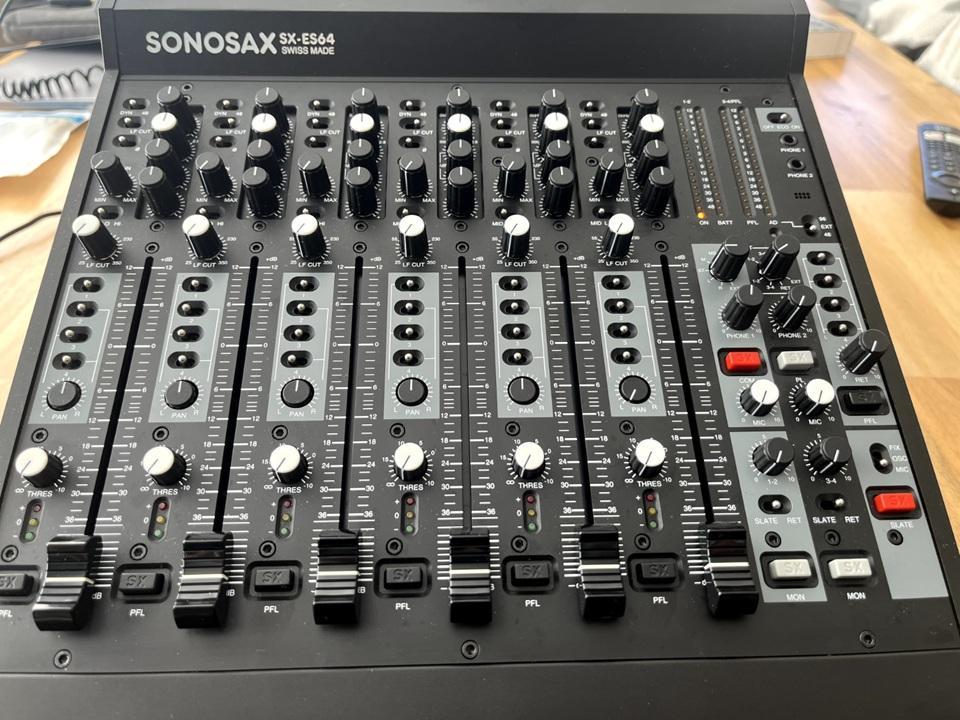 Sonosax SX-ES64 mit 6x EQ Modulen in Urdorf - Bild 1