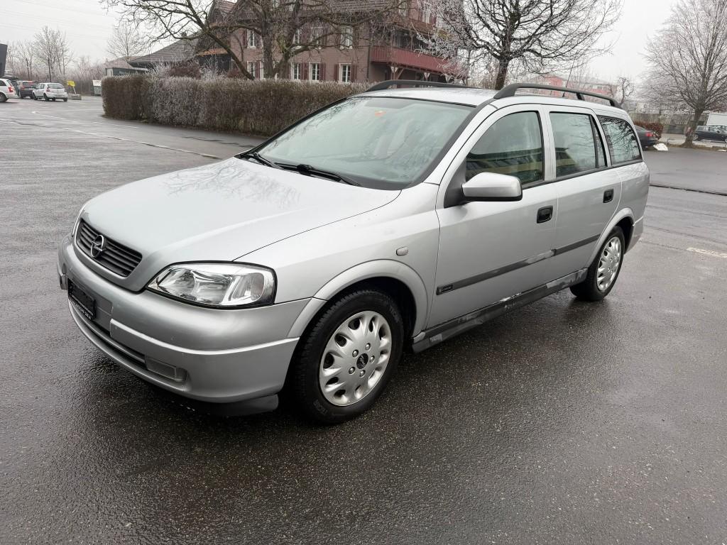 OPEL Astra Caravan 1.6i 16V Club in der Schweiz - Bild 2