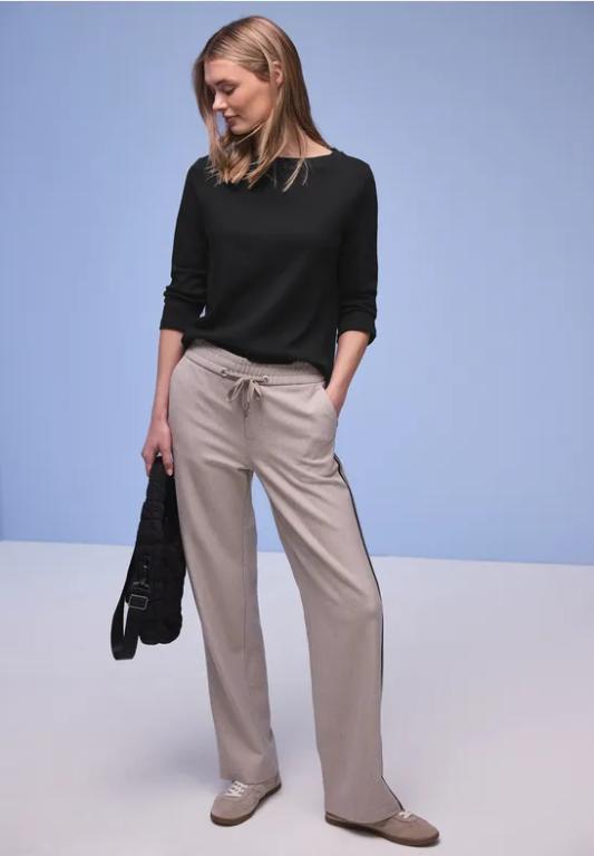 Basic Shirt aus reiner Baumwolle in Willisau - Bild 1