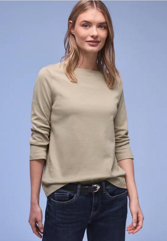 Basic Shirt aus reiner Baumwolle in Solothurn - Bild 1