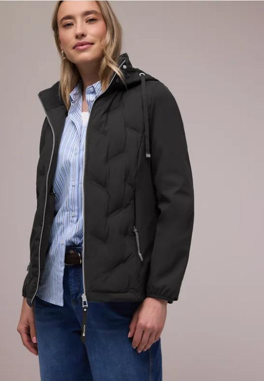 Softshell Übergangsjacke in Chur - Bild 1
