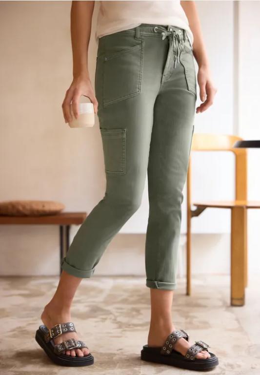 Tapered Leg Hose im Casual Fit in Bern - Bild 1