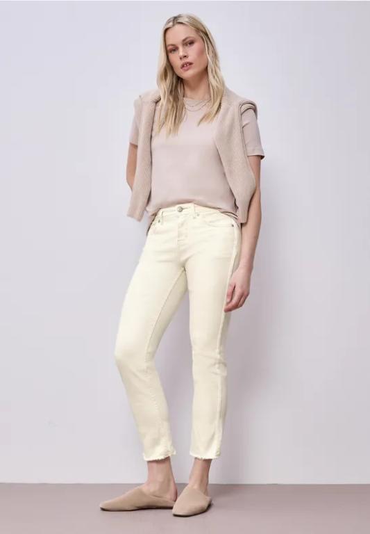 Straight Leg Jeans mit fransigem Saum in Aarau - Bild 1