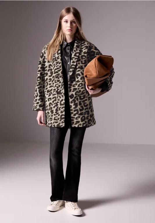 Oversized Blazer in Urdorf - Bild 1