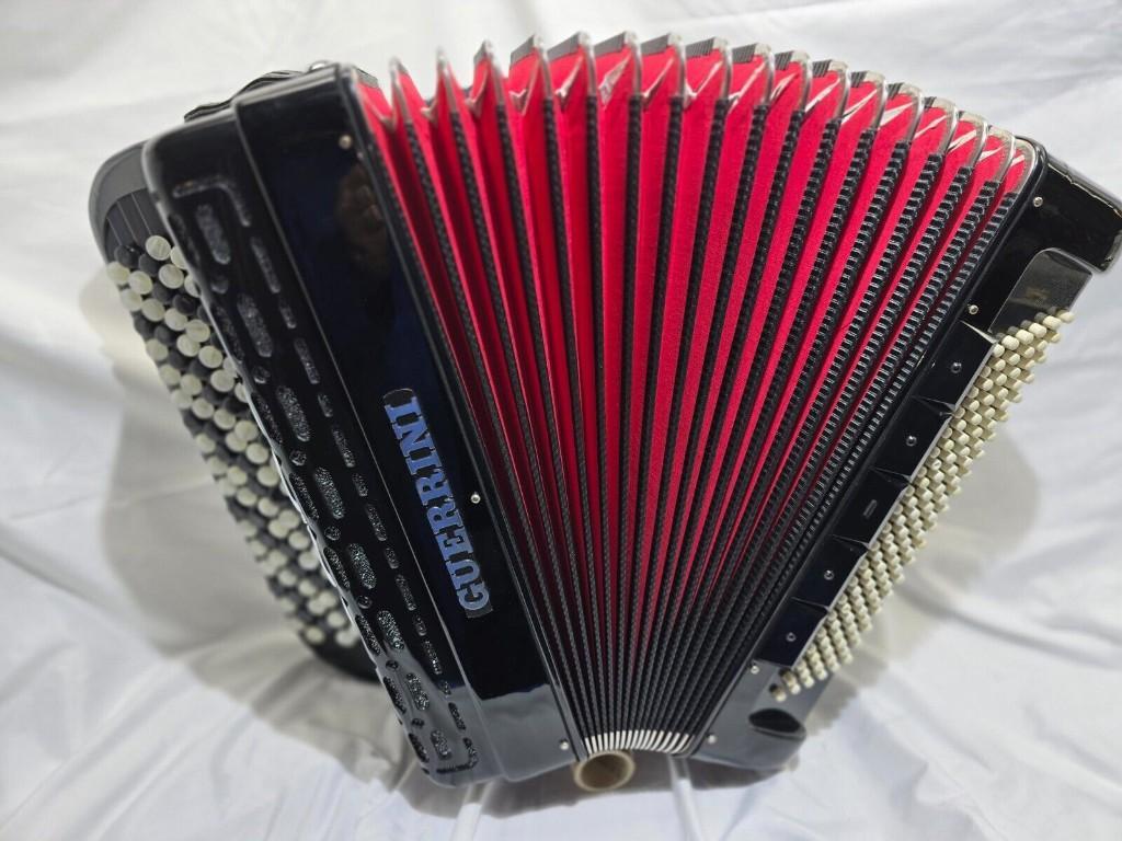 Guerrini B-Griff 120 Bass, Akkordeon, Koffer in Genf - Bild 2