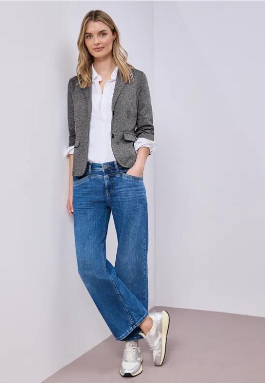Basic Blazer mit Reverskragen in Urdorf - Bild 1