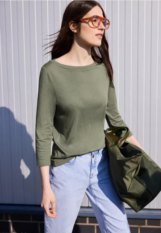 Basic Shirt mit U-Boot-Ausschnitt in Bern - Bild 1