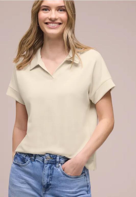Kurzarm Poloshirt mit Rippdetail in St. Gallen - Bild 1