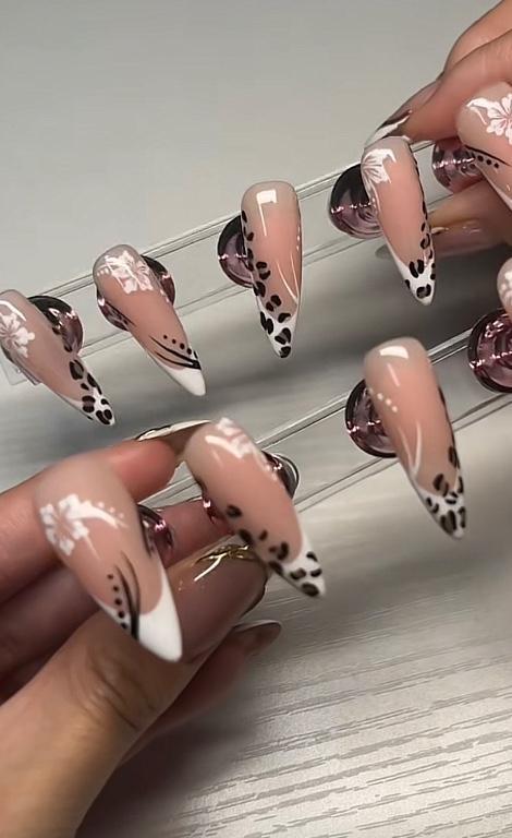 Press on Nails Set auf Wunsch in Stans - Bild 1