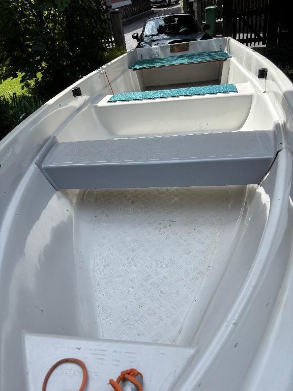Gepflegtes Boot in Glarus - Bild 1