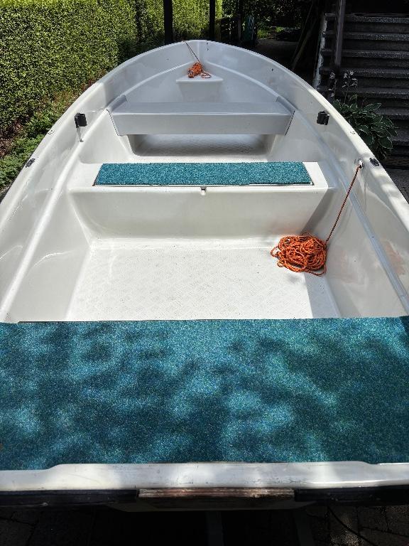 Gepflegtes Boot in Glarus - Bild 3