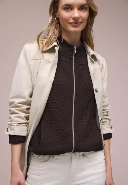 Langarm Jacke mit Turtle Neck in Appenzell - Bild 1