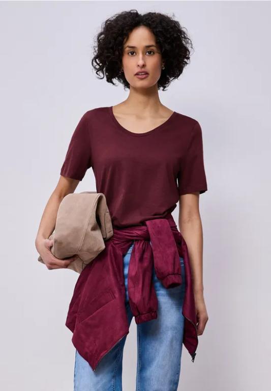 Basic T-Shirt aus Jersey in Luzern - Bild 1
