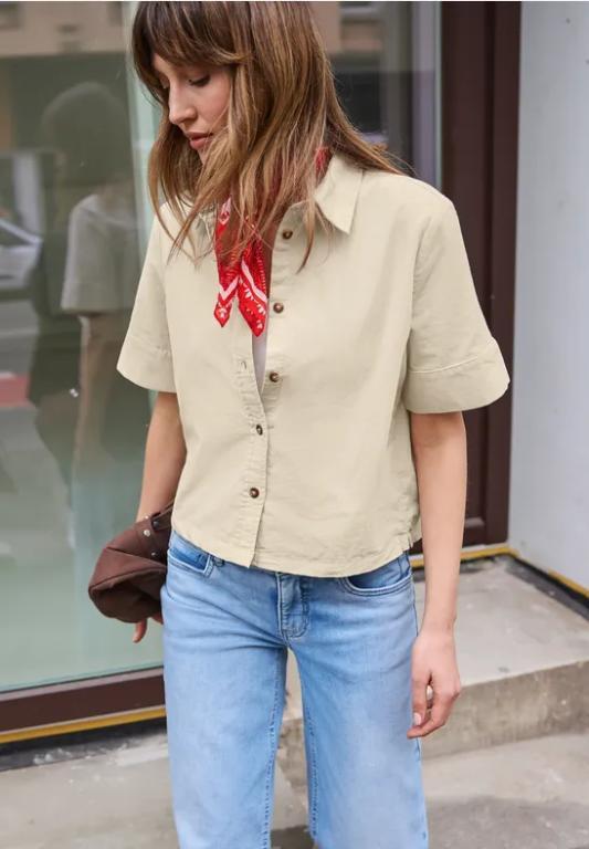 Kurzarm Bluse in Cord-Qualität in Aesch - Bild 1
