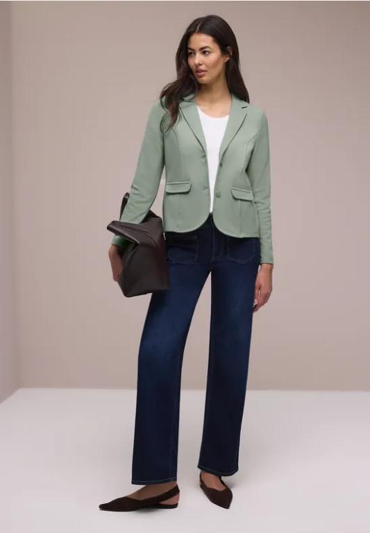 Basic Blazer mit Reverskragen in Chur - Bild 1