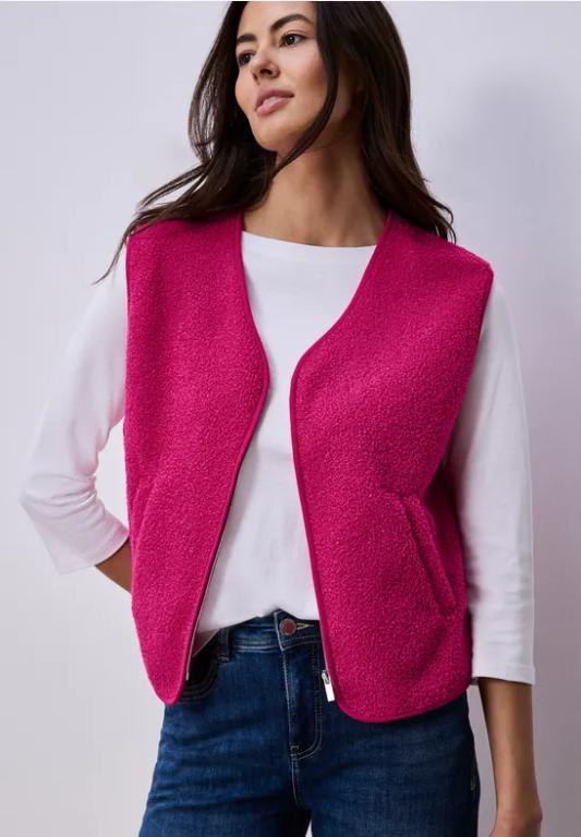 Weste mit V-Neck aus Teddy-Material in Urdorf - Bild 1