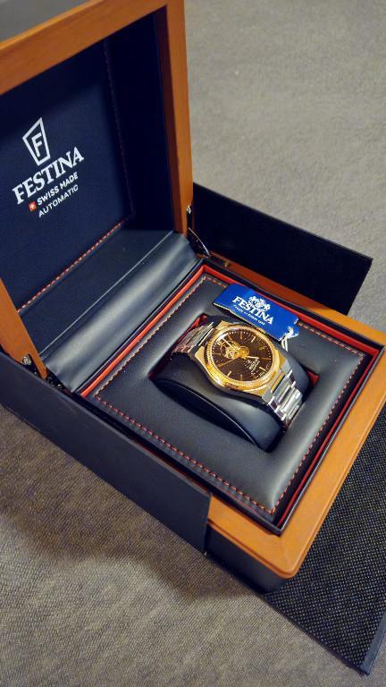 Festina Swiss Made Automatik Herrenuhr/Edelstahl/Rose Gold in Wattwil - Bild 2