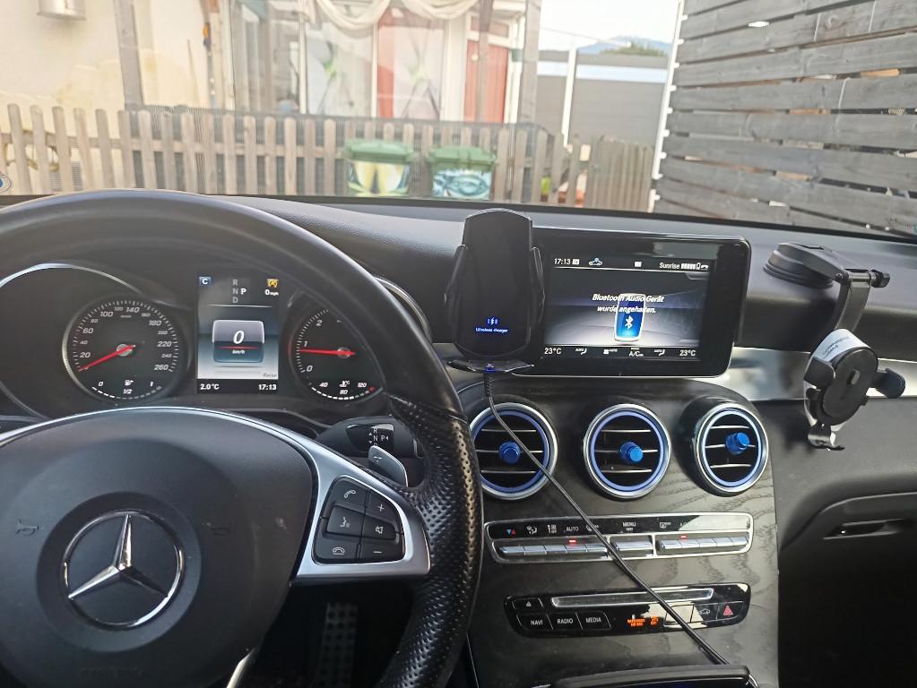 Mercedes Benz GLC 250d AMGLine 4m in Münchenstein - Bild 4
