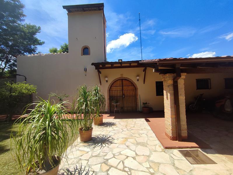 Haus mit Gästehaus in Caacupe-Cabanas / Paraguay in der Schweiz - Bild 1