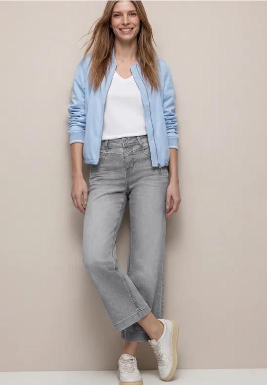 High Waist Wide Leg Jeans im Loose Fit in Frauenfeld - Bild 1