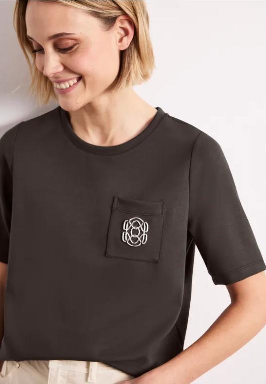 Silk-Look T-Shirt mit Deko-Detail in Frauenfeld - Bild 1