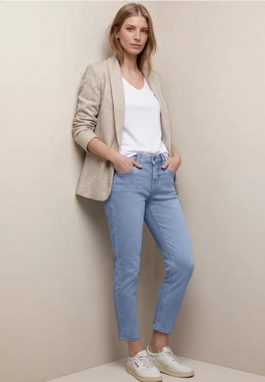 7/8 Slim Leg Jeans im Casual Fit in Luzern - Bild 1