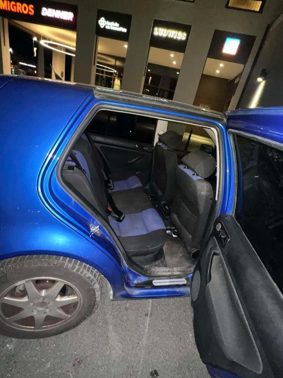 Zuverkaufen im Auftrag ein vw Golf 4 in Mels - Bild 7