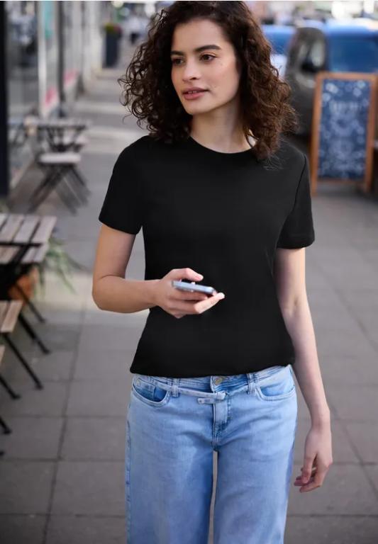 Basic T-Shirt mit Rundhals und Kurzarm in Aesch - Bild 1