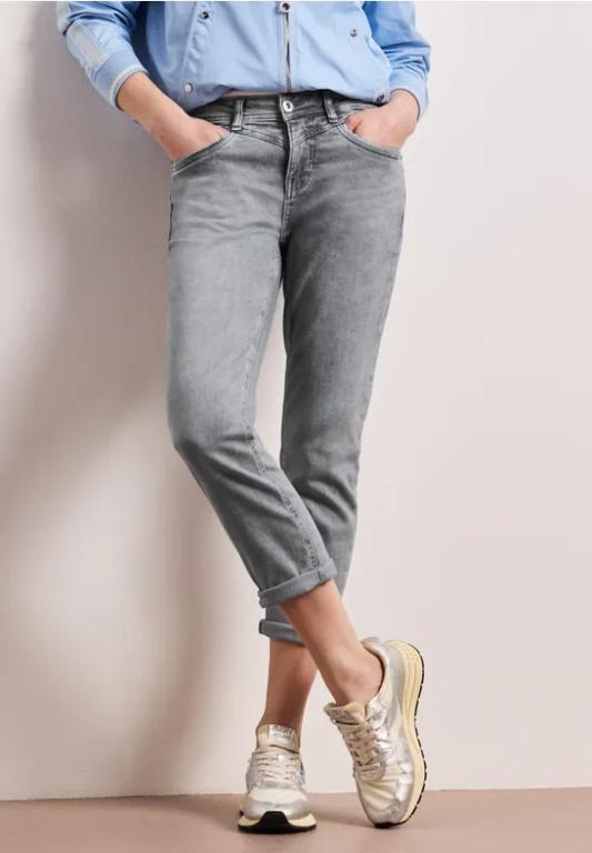 7/8 Slim Leg Jeans im Casual Fit in Luzern - Bild 1