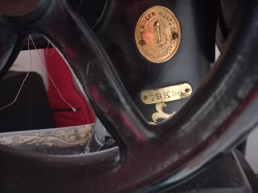 1 Schuhmachernähmaschine Singer in Lachen - Bild 3