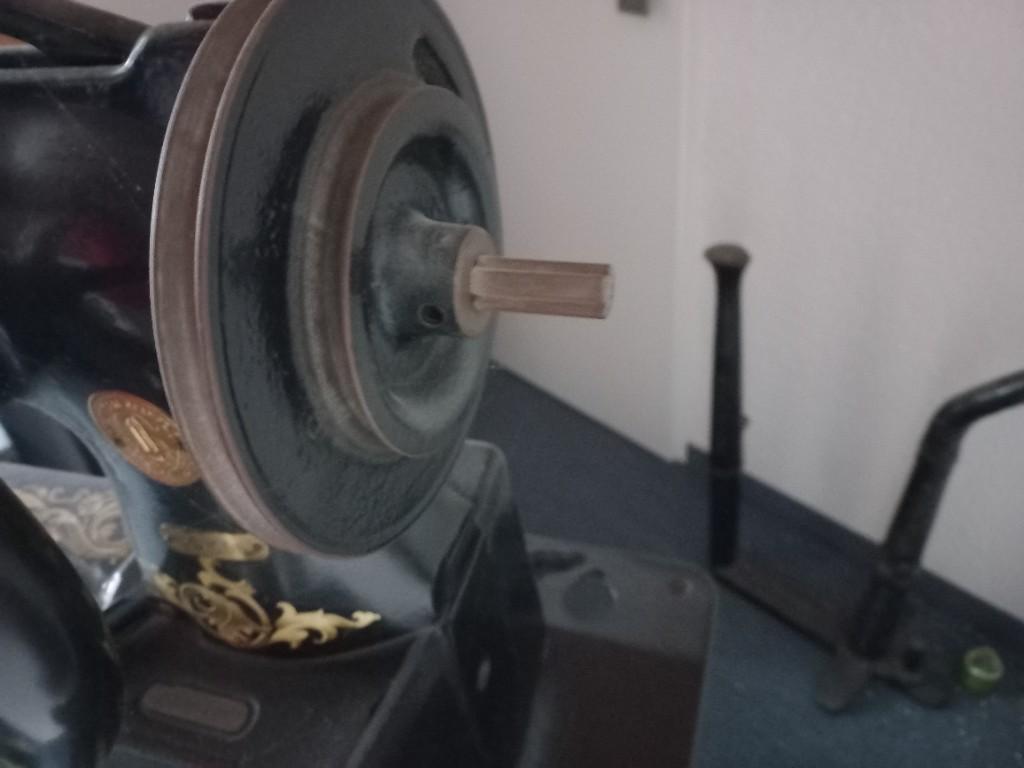 1 Schuhmachernähmaschine Singer in Lachen - Bild 5