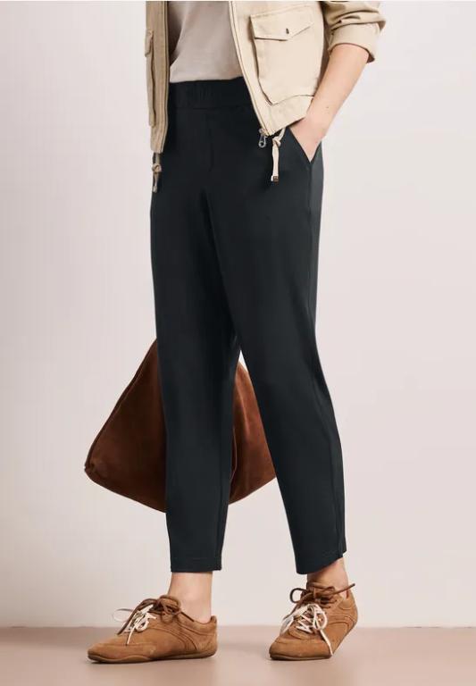 Mid Waist Slim Leg Hose im Loose Fit in Zürich - Bild 1