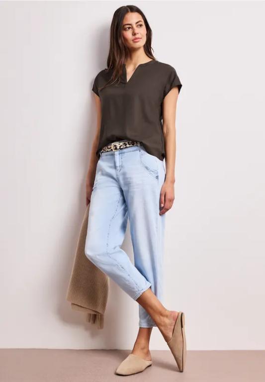 Blusenshirt in Unifarbe mit Split Neck in Willisau - Bild 1