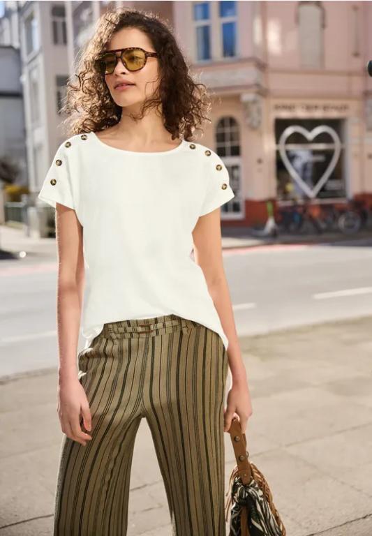 Dropped Shoulder Shirt mit Knopfdetail in Willisau - Bild 1