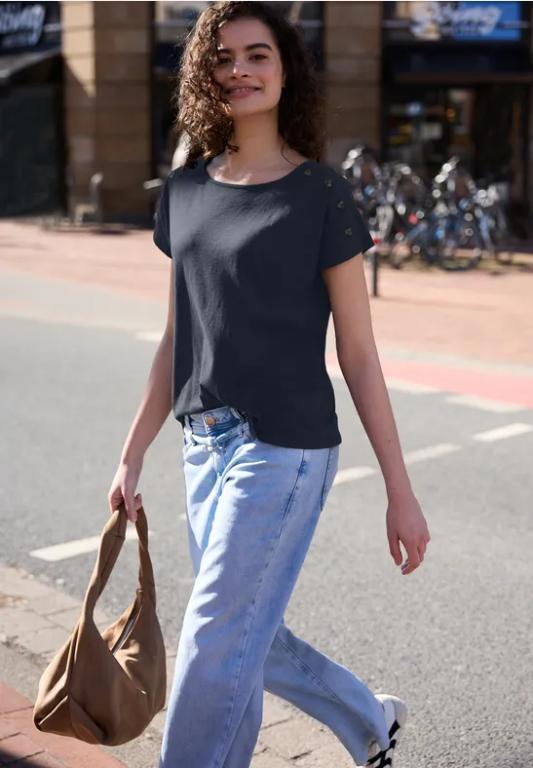 Dropped Shoulder Shirt mit Knopfdetail in Willisau - Bild 1