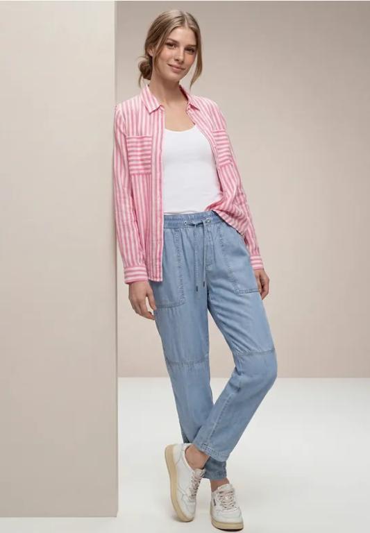 Mid Waist Slim Leg Hose im Washed-Look in Liestal - Bild 1
