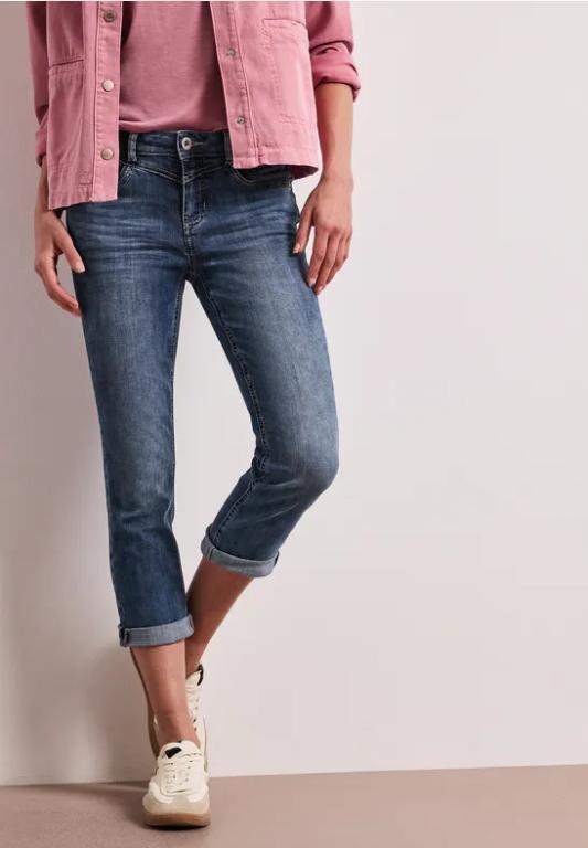 7/8 Slim Leg Jeans im Casual Fit in Frauenfeld - Bild 1